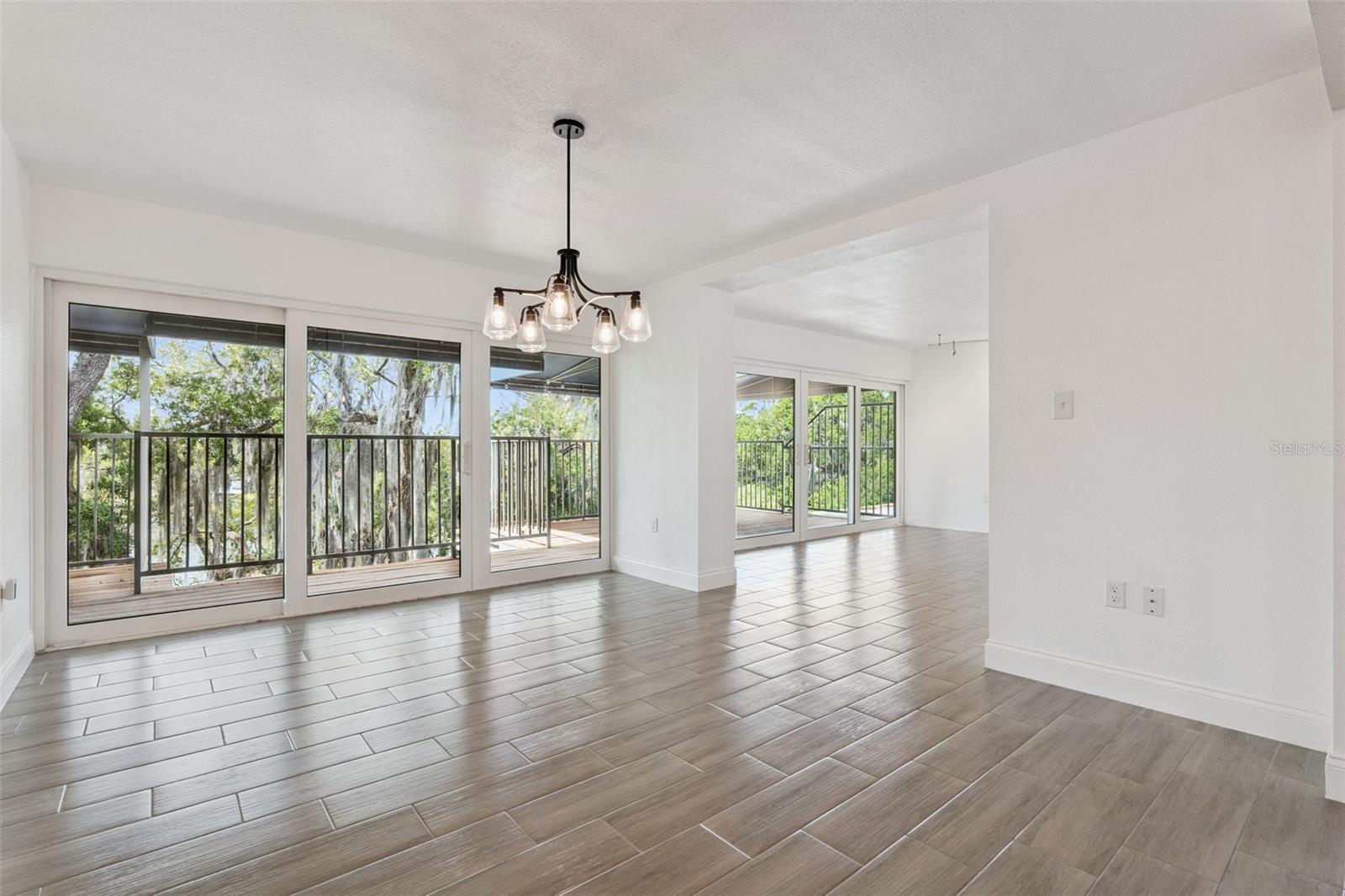 Image 12 of 44 For 1100 Delaney Avenue F500