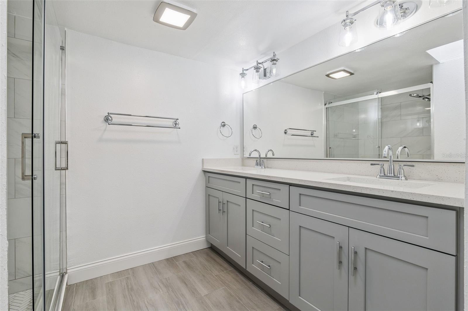 Image 18 of 44 For 1100 Delaney Avenue F500