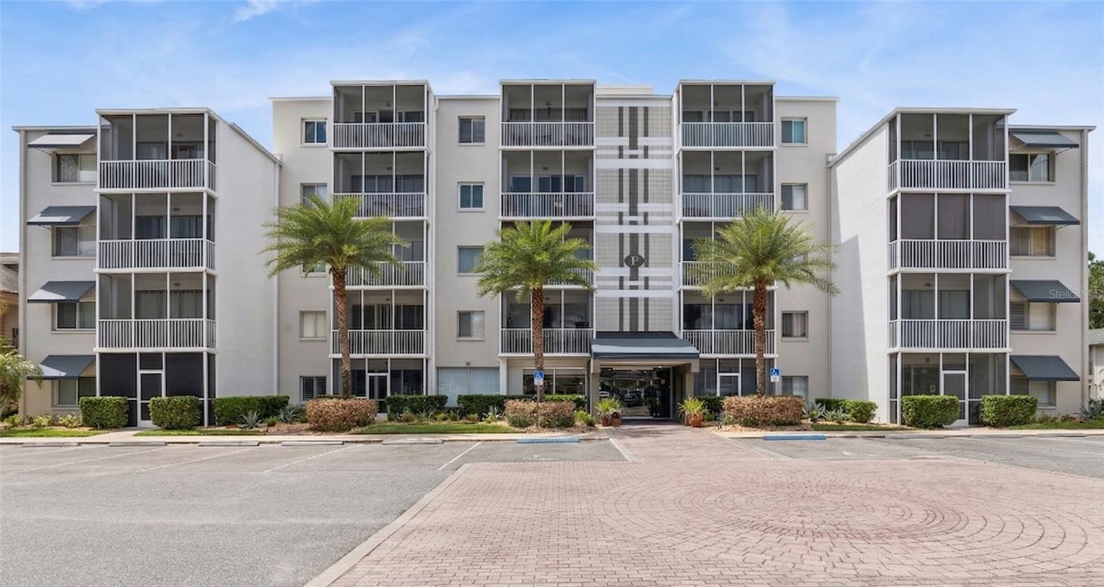 Image 2 of 44 For 1100 Delaney Avenue F500