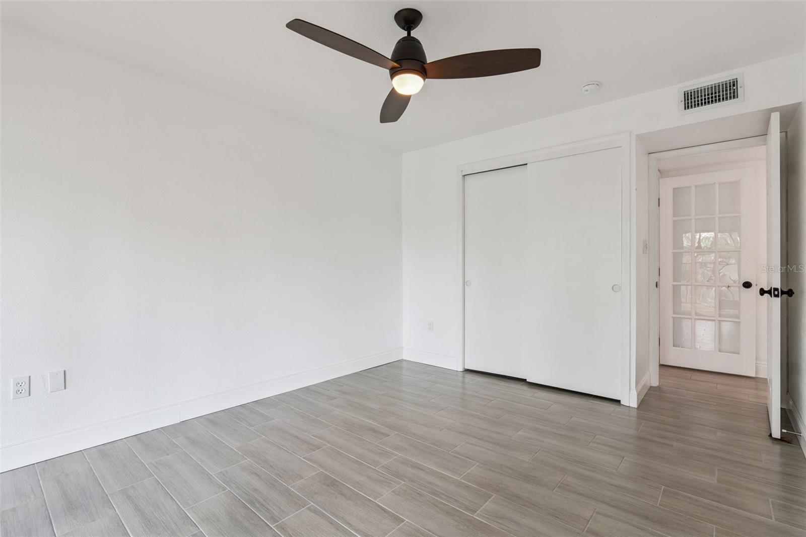 Image 25 of 44 For 1100 Delaney Avenue F500