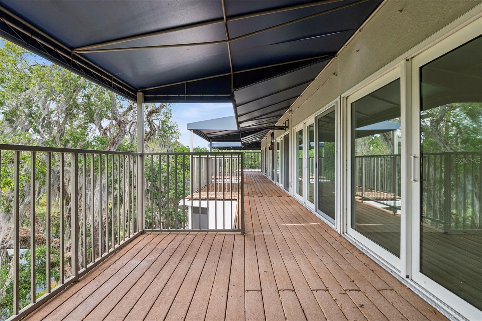 Image 34 of 44 For 1100 Delaney Avenue F500