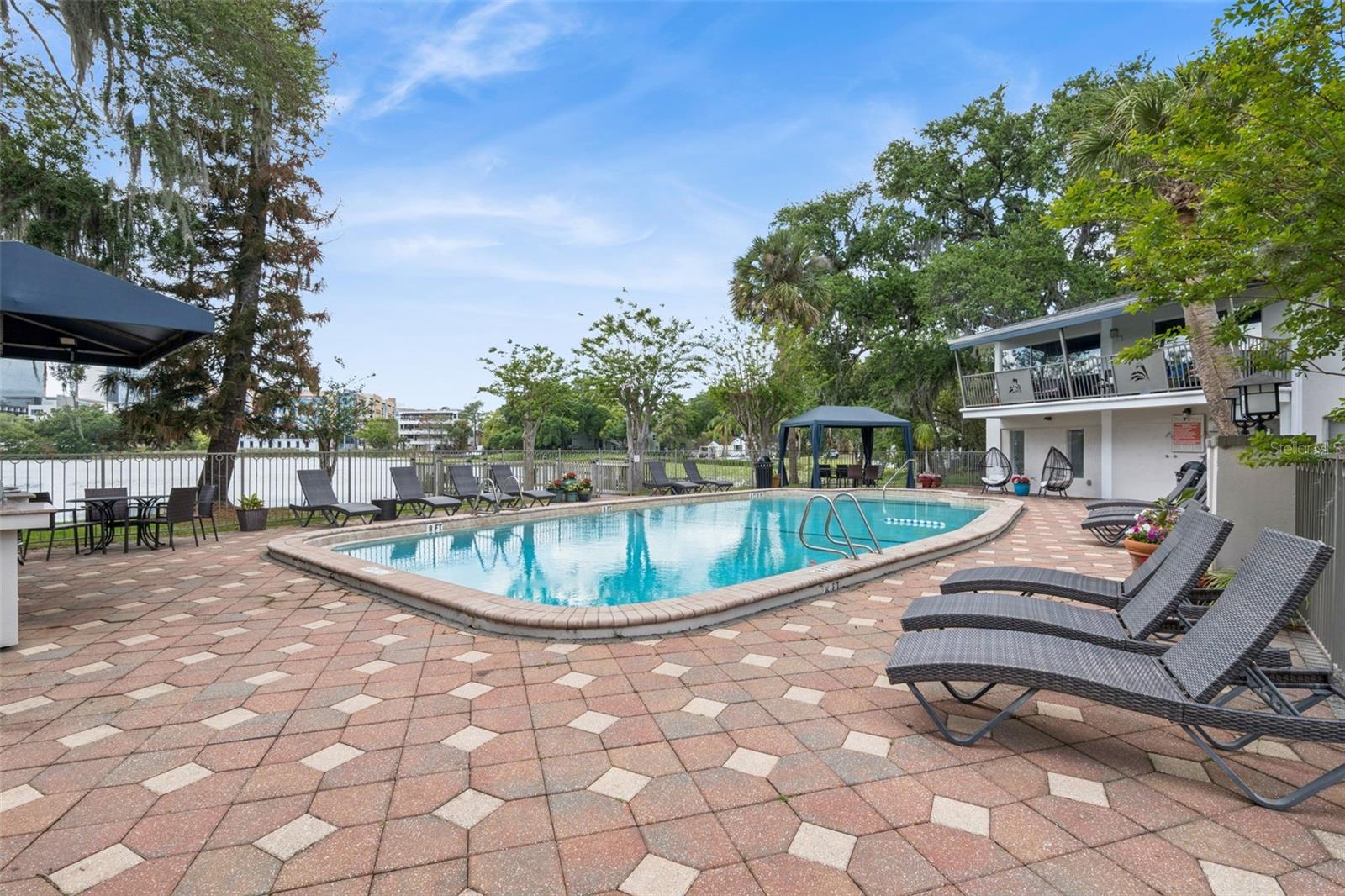 Image 37 of 44 For 1100 Delaney Avenue F500