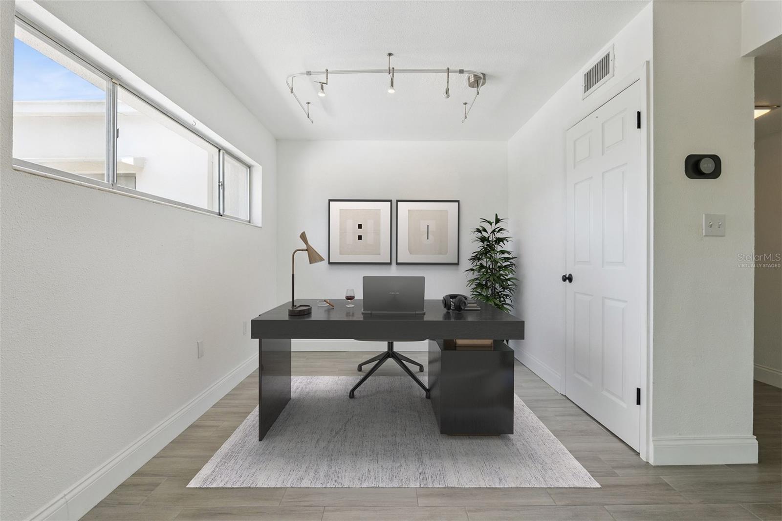 Image 7 of 44 For 1100 Delaney Avenue F500