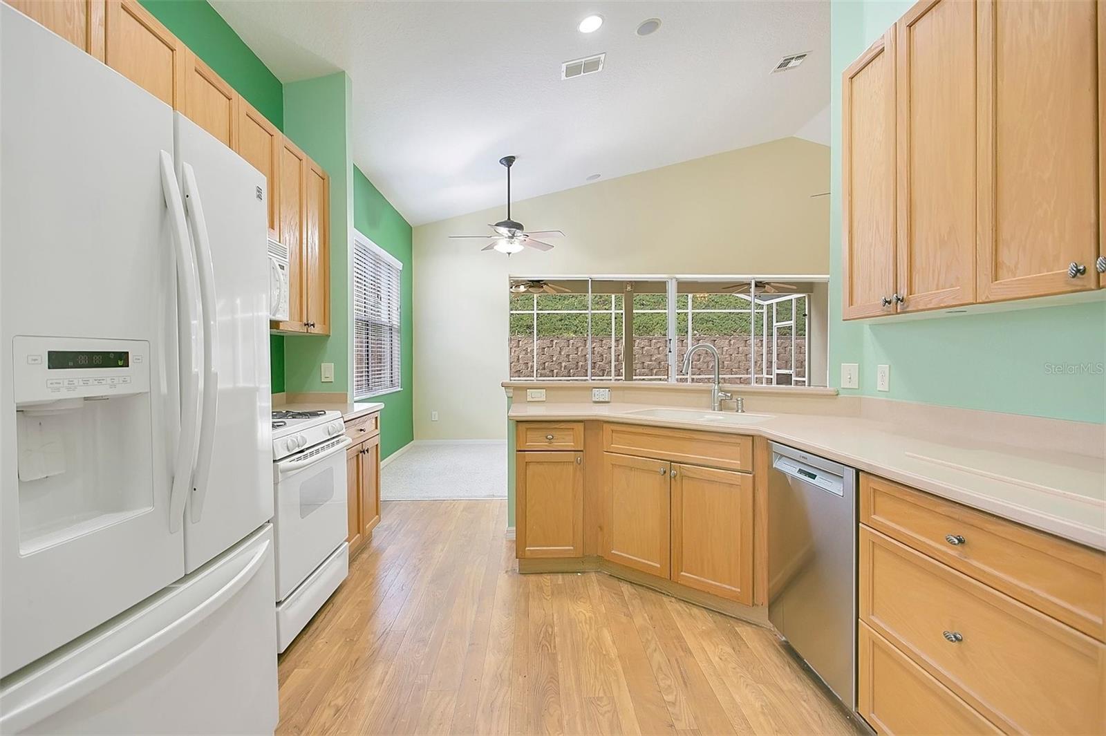 Image 11 of 38 For 2197 Caledonian Street