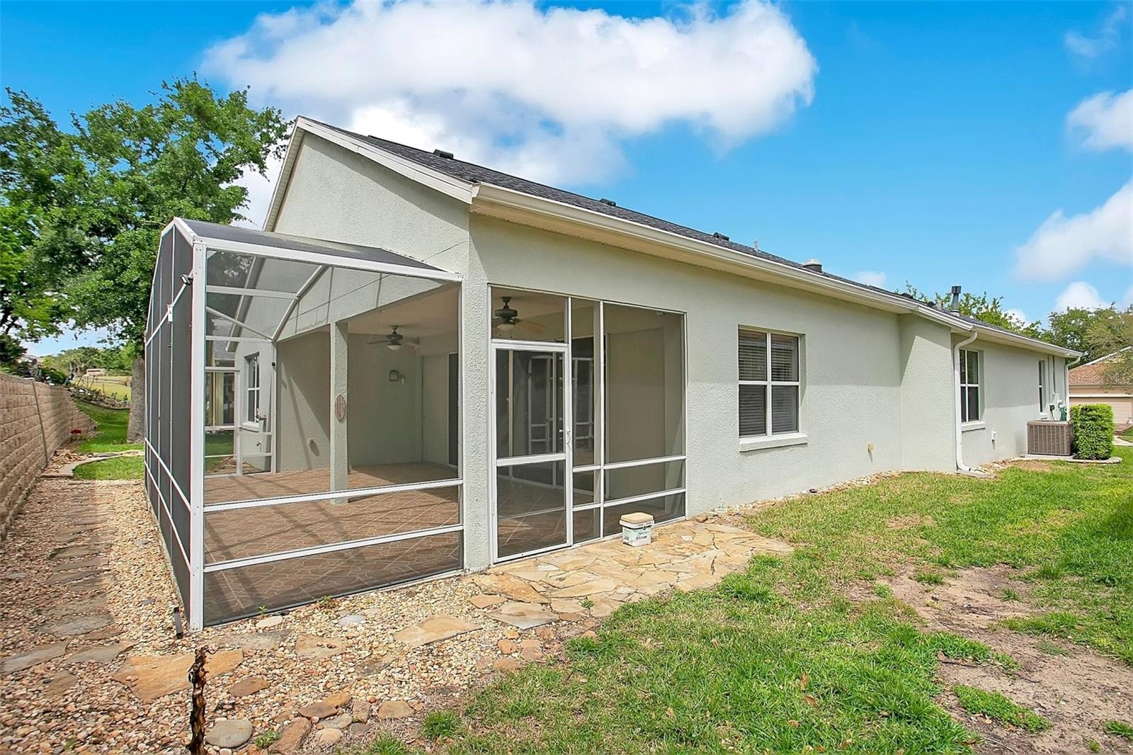 Image 24 of 38 For 2197 Caledonian Street