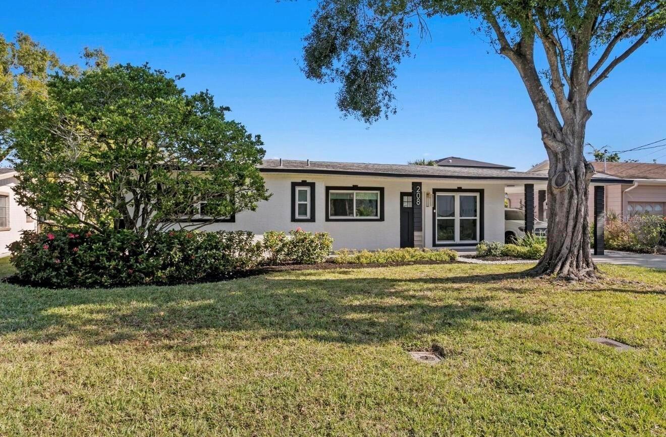 Listing photo id 1 for 208 Ward Street