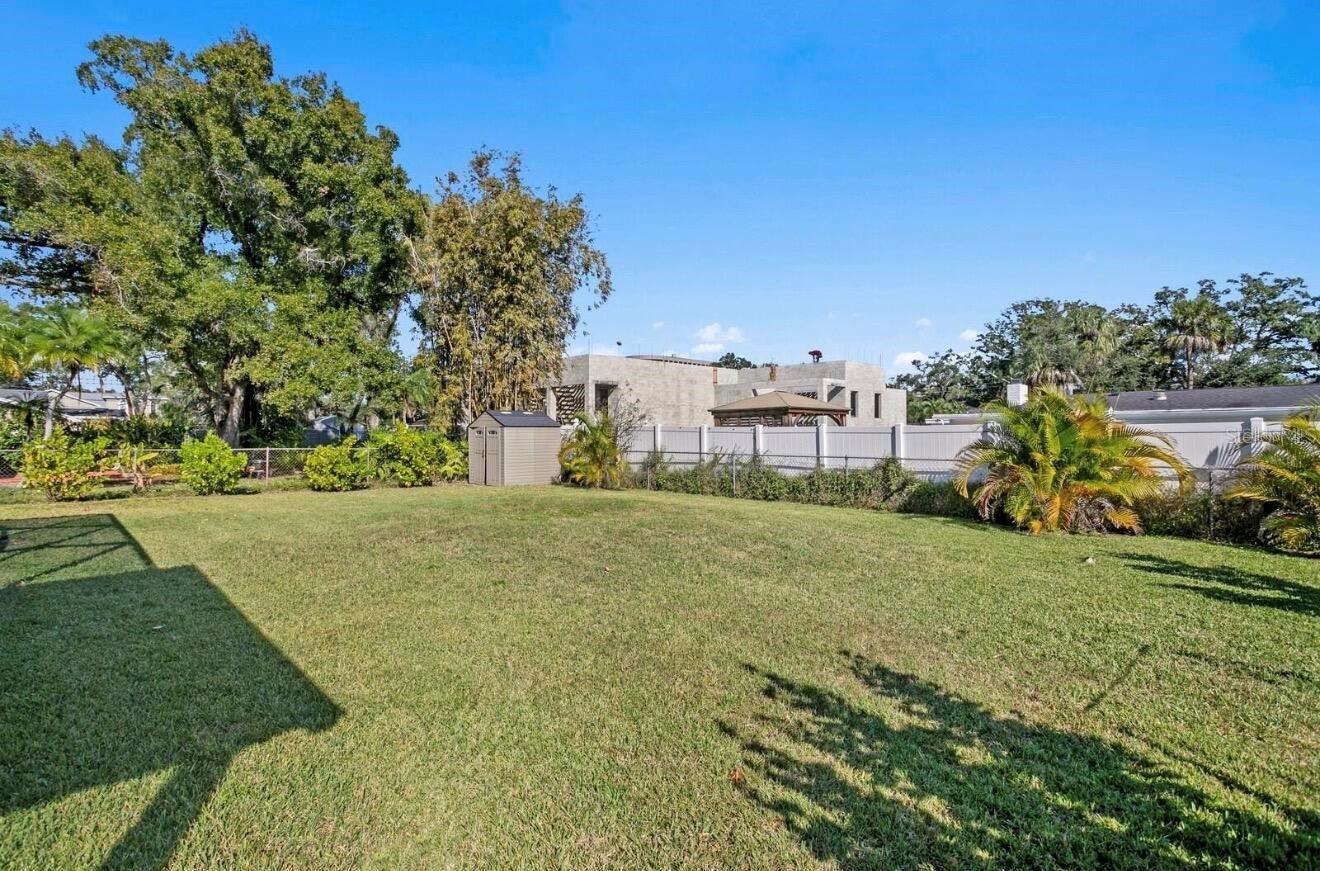 Listing photo id 43 for 208 Ward Street