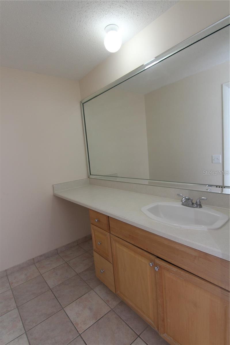 Image 15 of 27 For 5104 La Mancha Court 5104