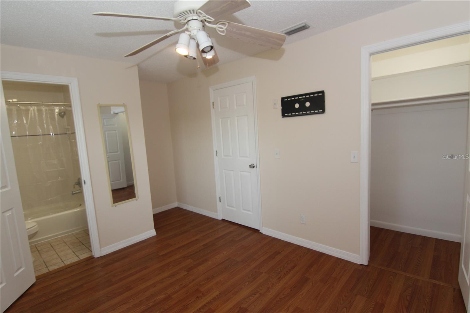 Image 21 of 27 For 5104 La Mancha Court 5104