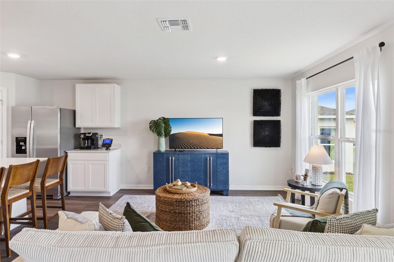 Image 12 of 35 For 726 Greenway Boulevard