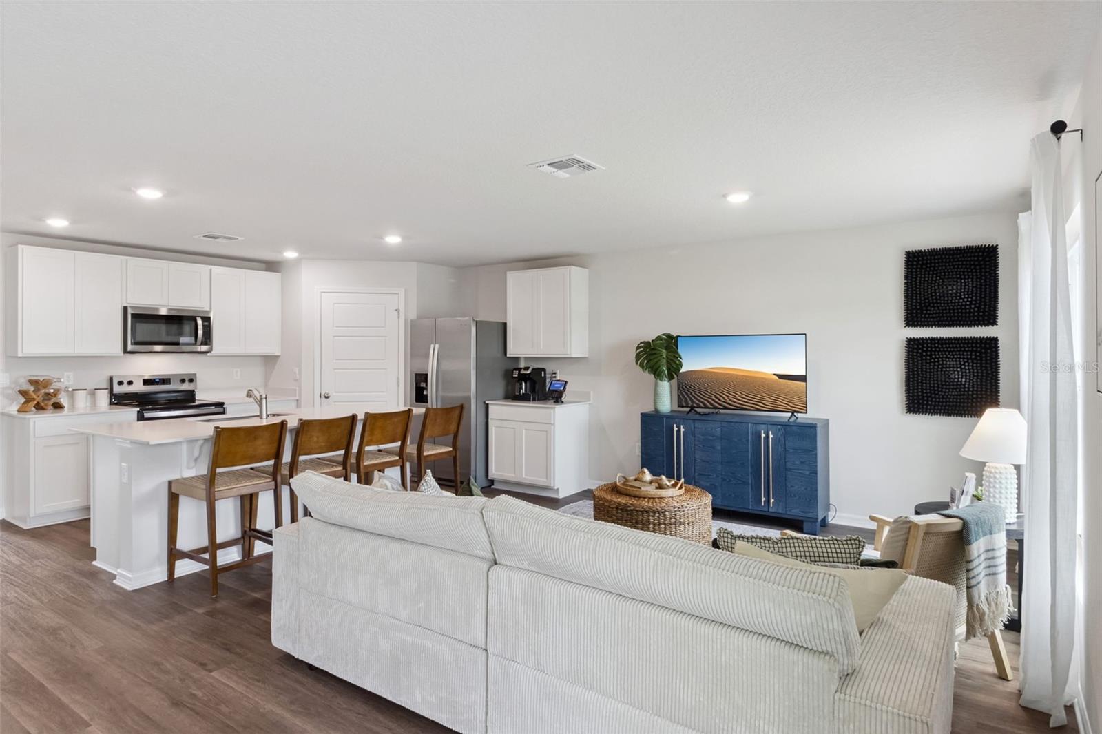 Image 14 of 35 For 726 Greenway Boulevard