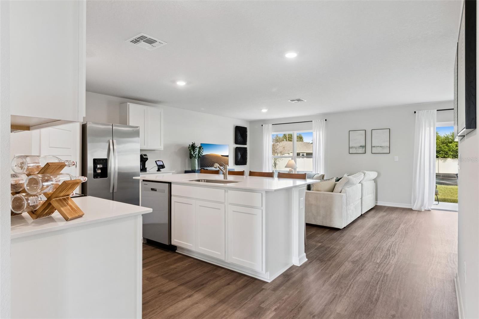 Image 4 of 35 For 726 Greenway Boulevard