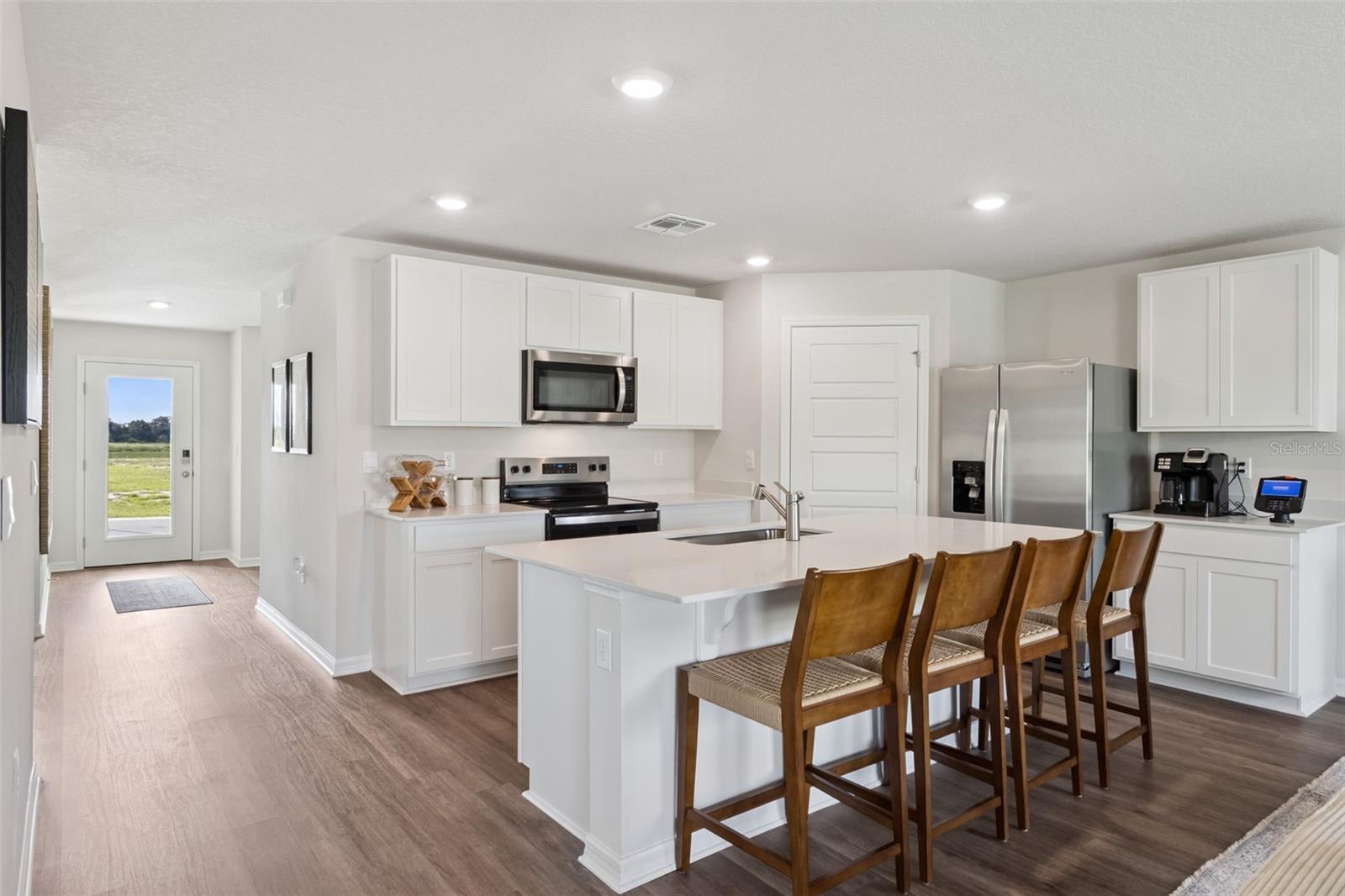 Image 8 of 35 For 726 Greenway Boulevard