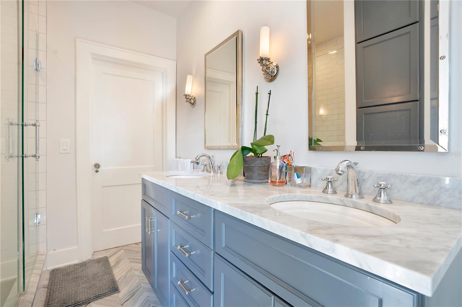 Image 29 of 69 For 4610 Oak Cove Lane