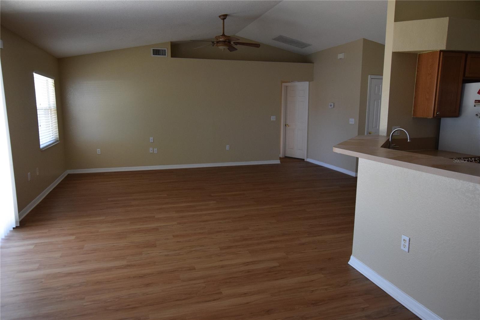 Image 2 of 15 For 206 Windridge Street