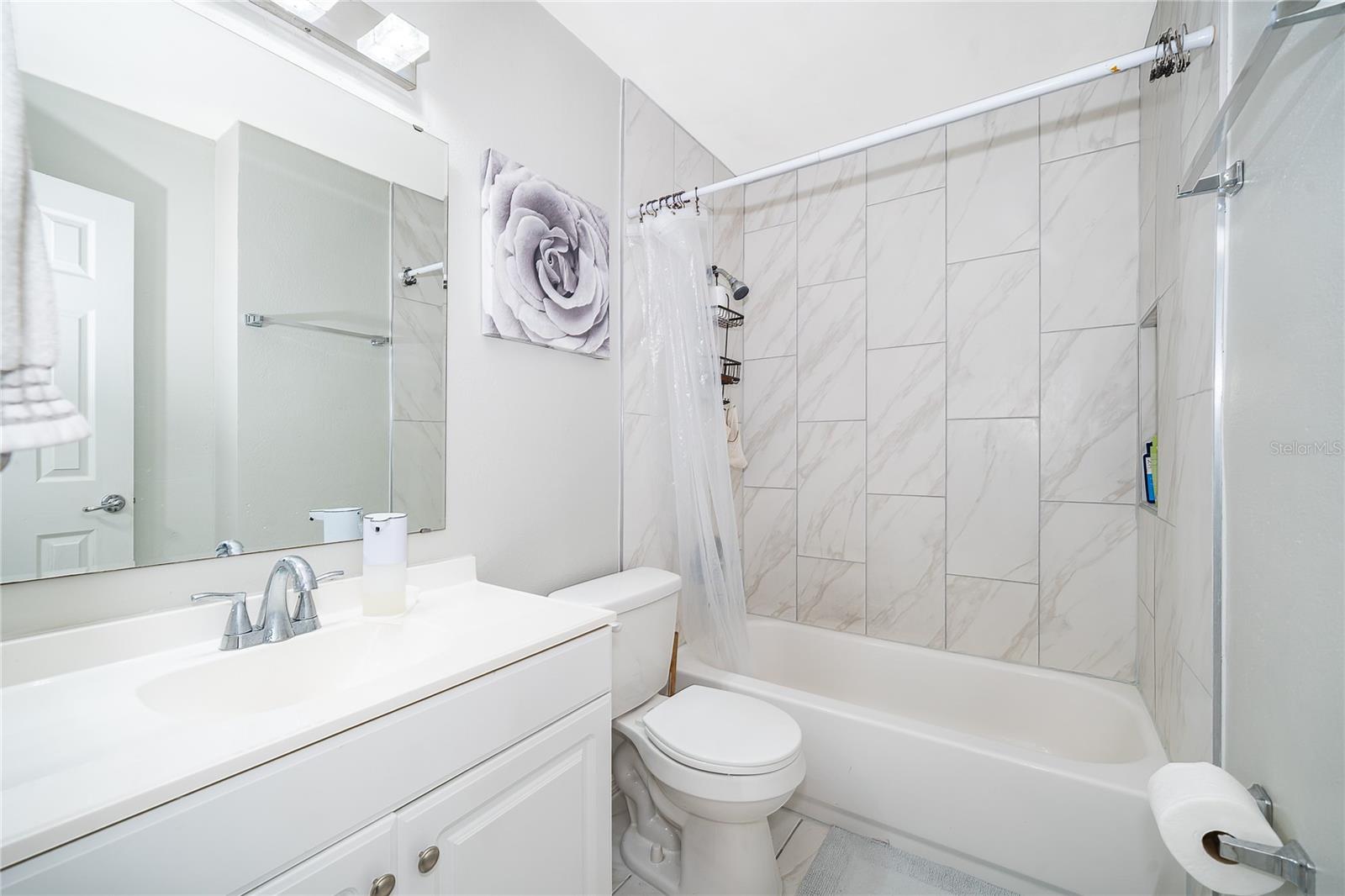 Image 15 of 18 For 207 Lake Drive