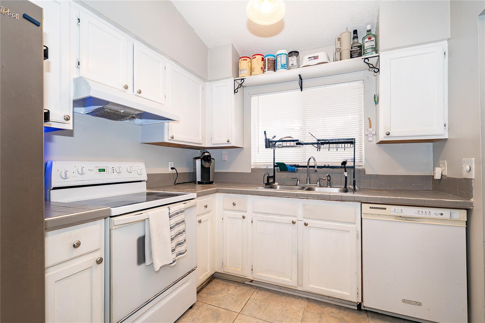 Image 5 of 18 For 207 Lake Drive