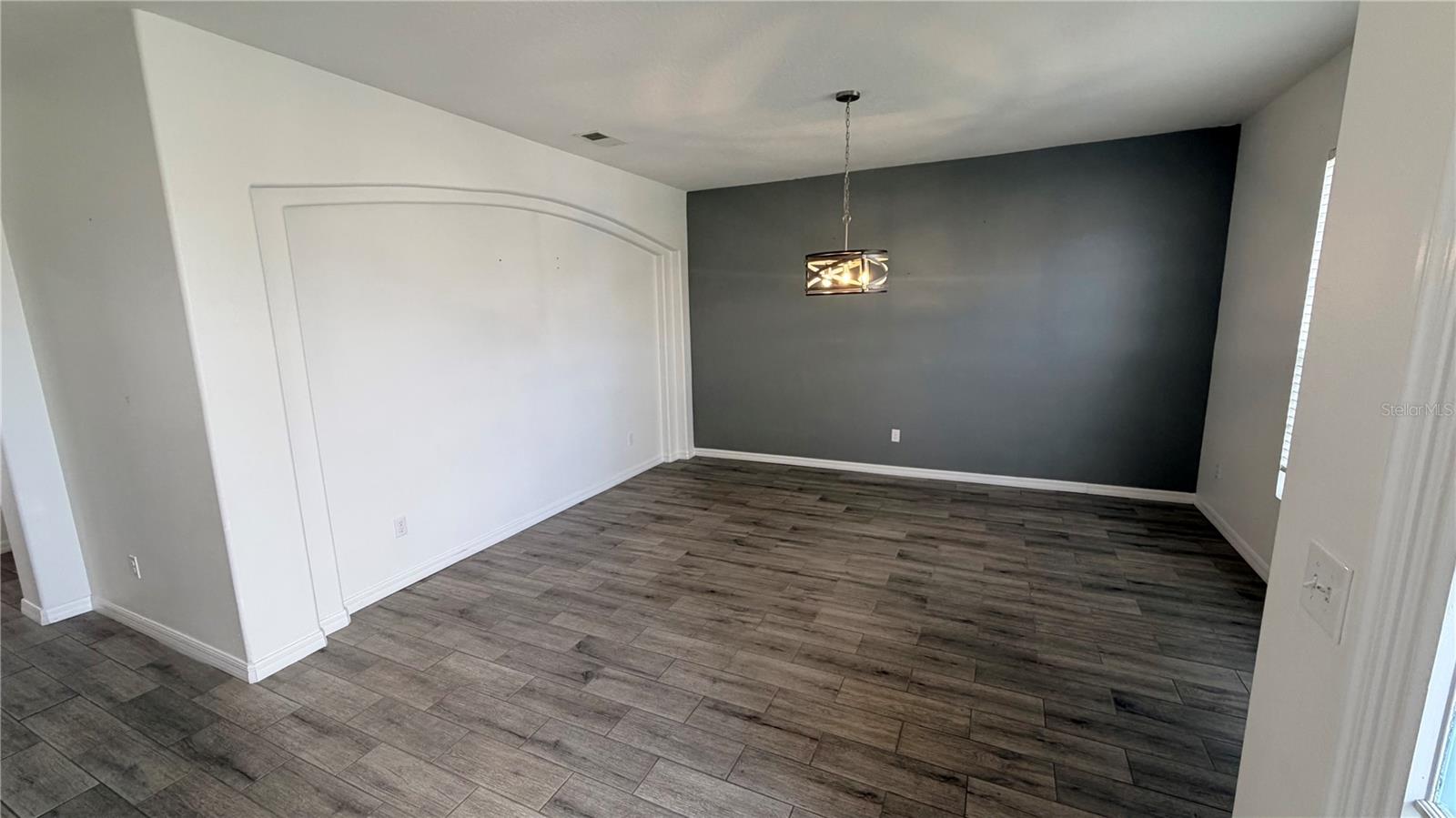 Image 2 of 24 For 456 Knollwood Drive