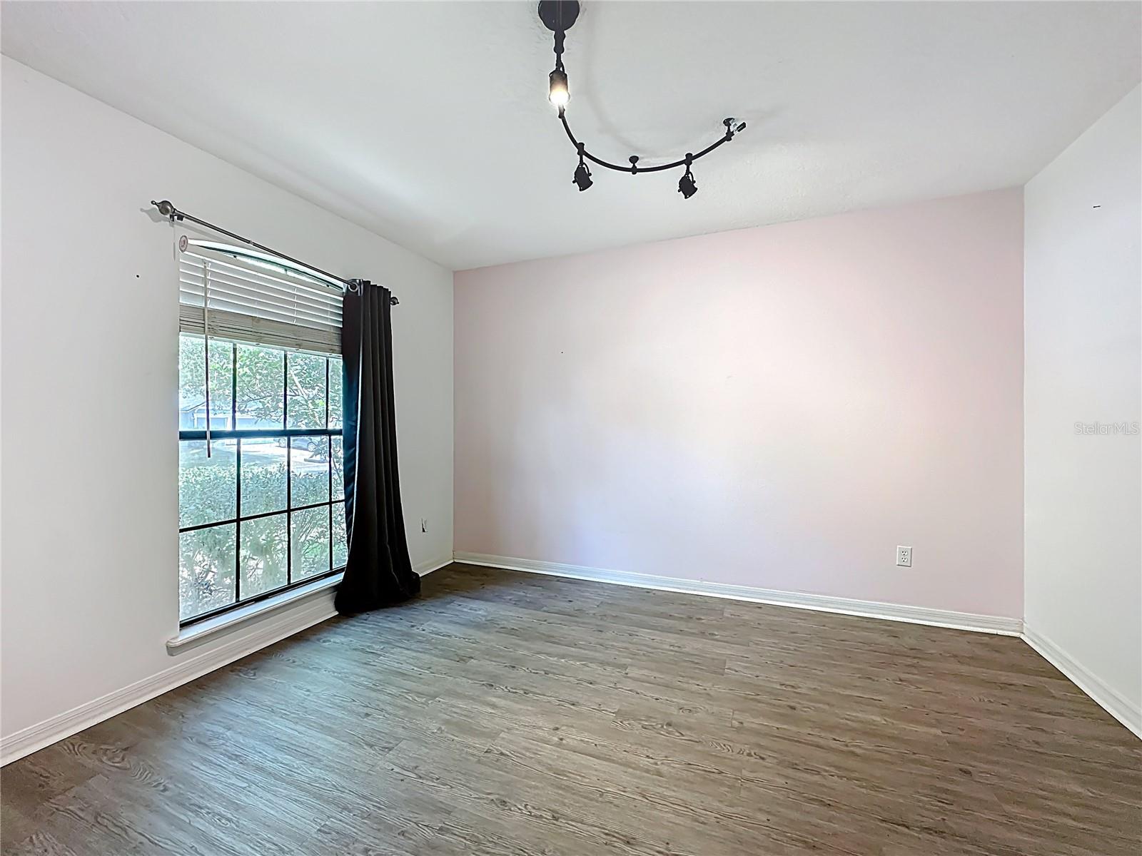 Image 15 of 67 For 3371 Classic Oak Court