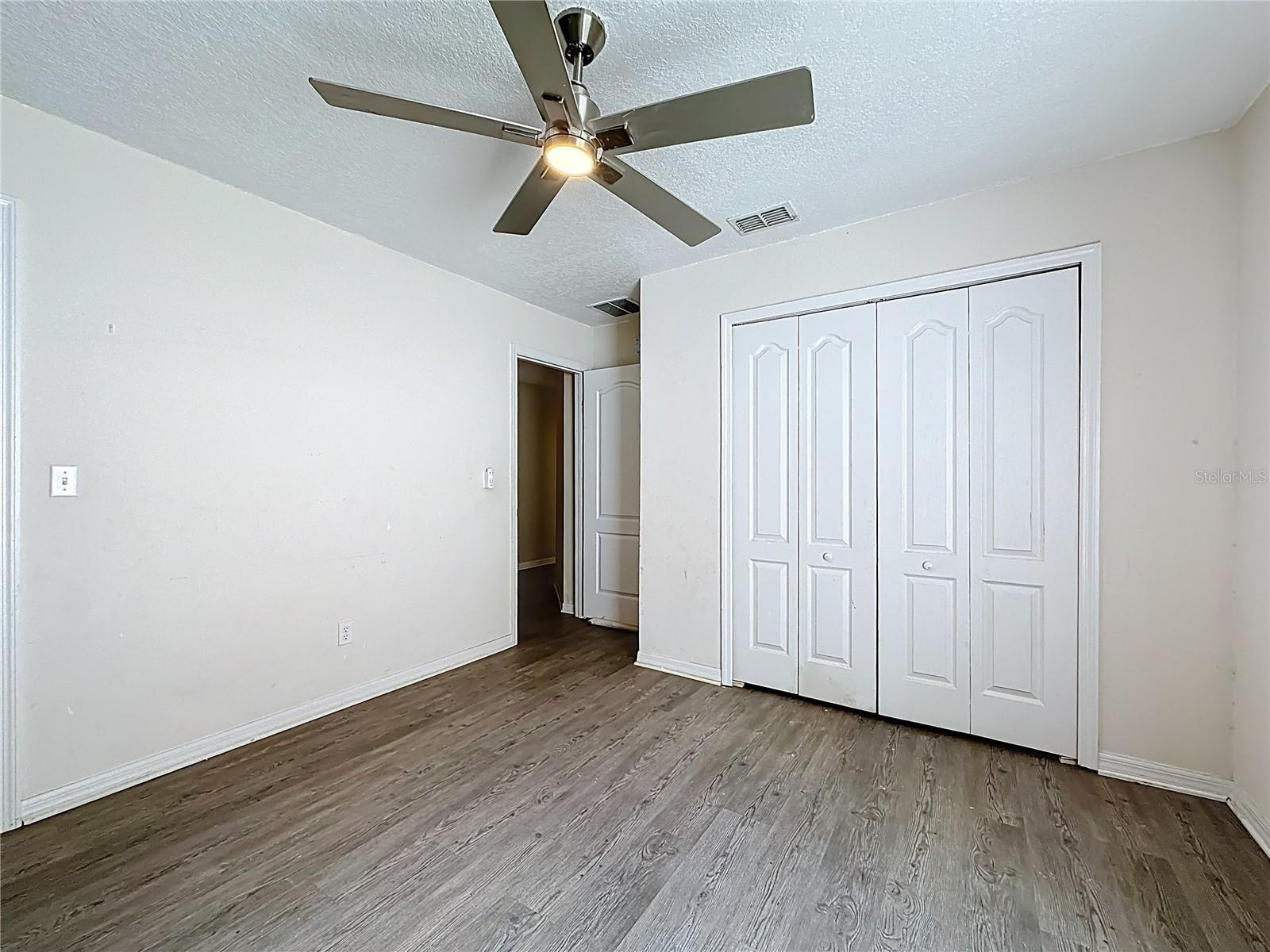 Image 20 of 67 For 3371 Classic Oak Court