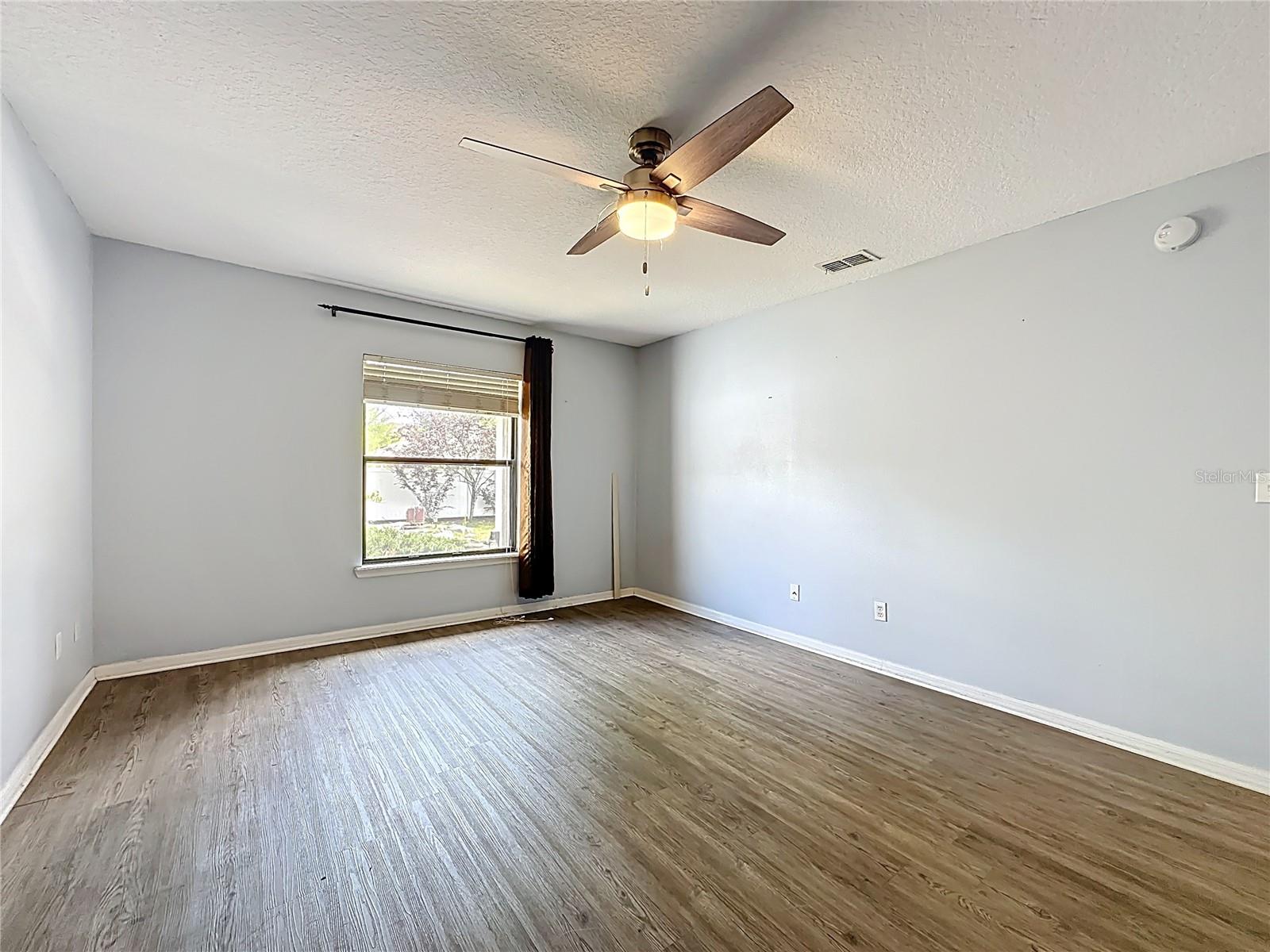 Image 23 of 67 For 3371 Classic Oak Court