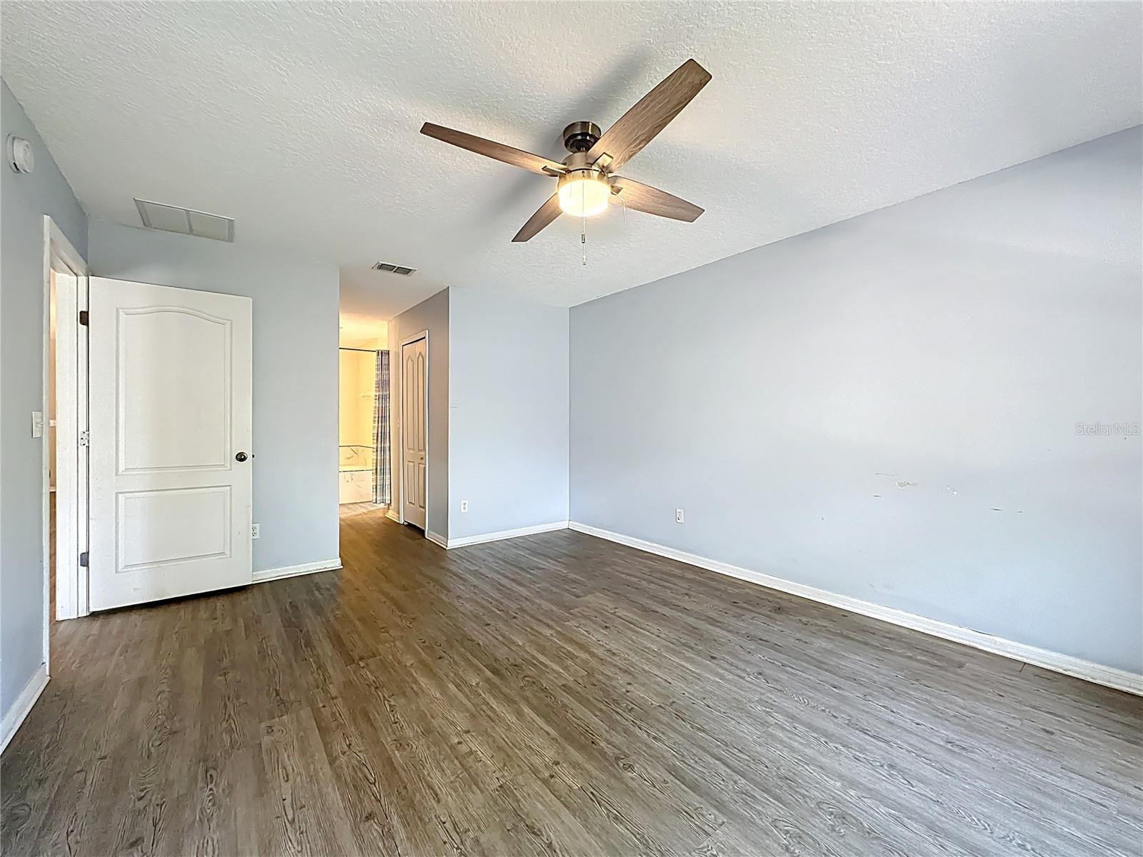 Image 25 of 67 For 3371 Classic Oak Court