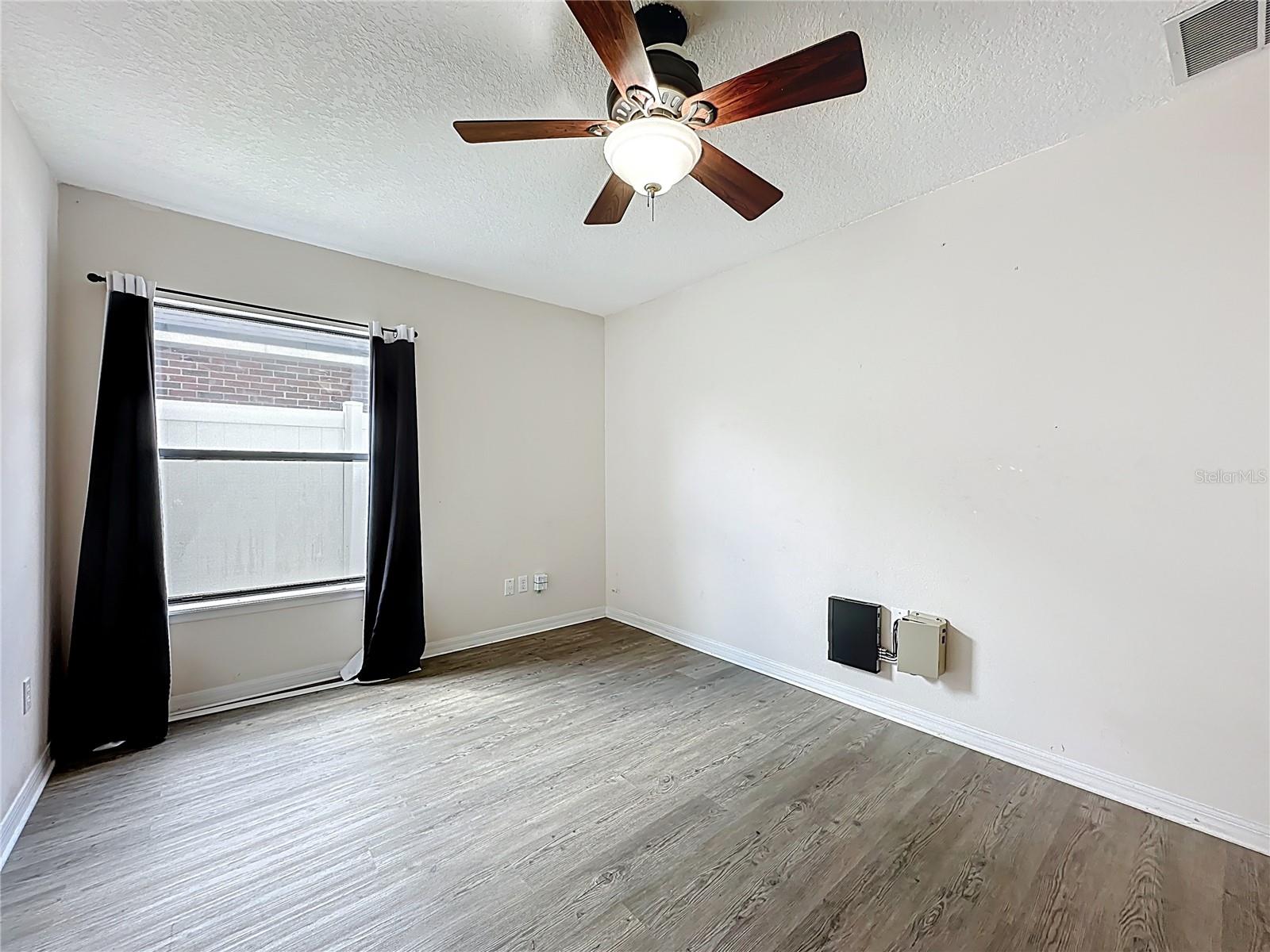 Image 32 of 67 For 3371 Classic Oak Court