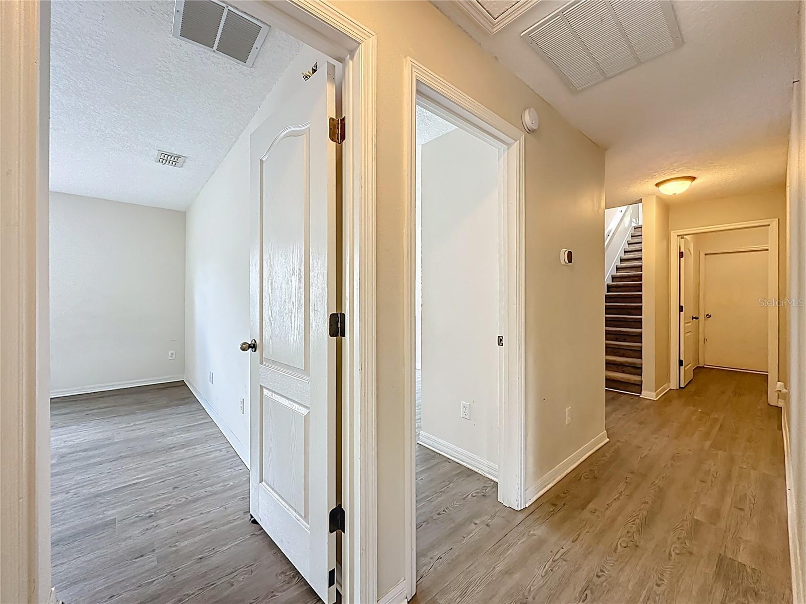 Image 39 of 67 For 3371 Classic Oak Court