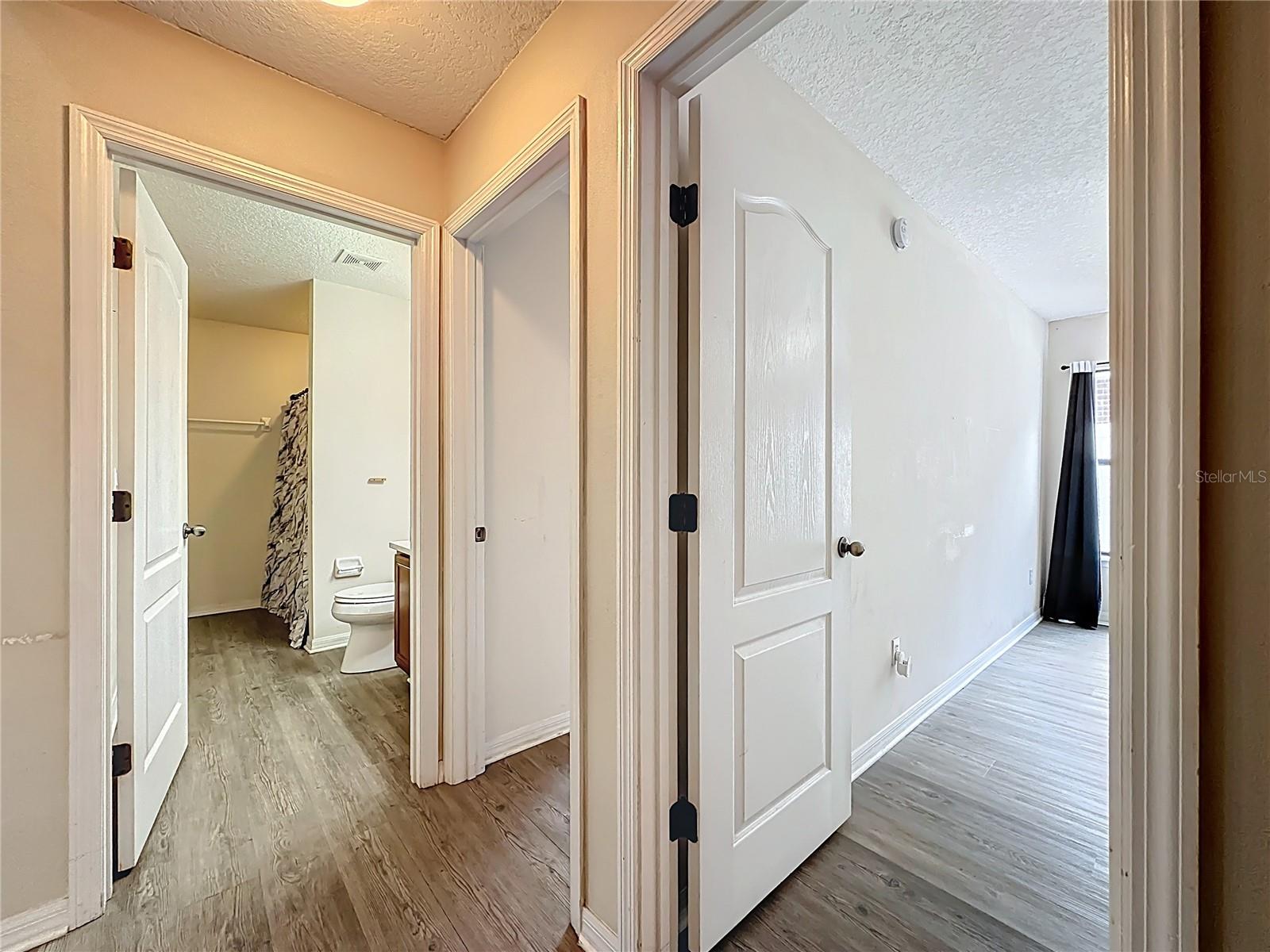 Image 40 of 67 For 3371 Classic Oak Court