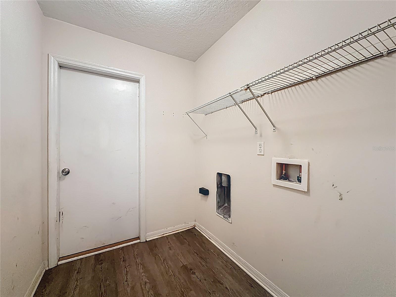 Image 47 of 67 For 3371 Classic Oak Court