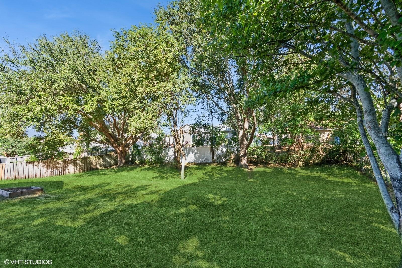 Image 22 of 25 For 694 Park Valley Circle