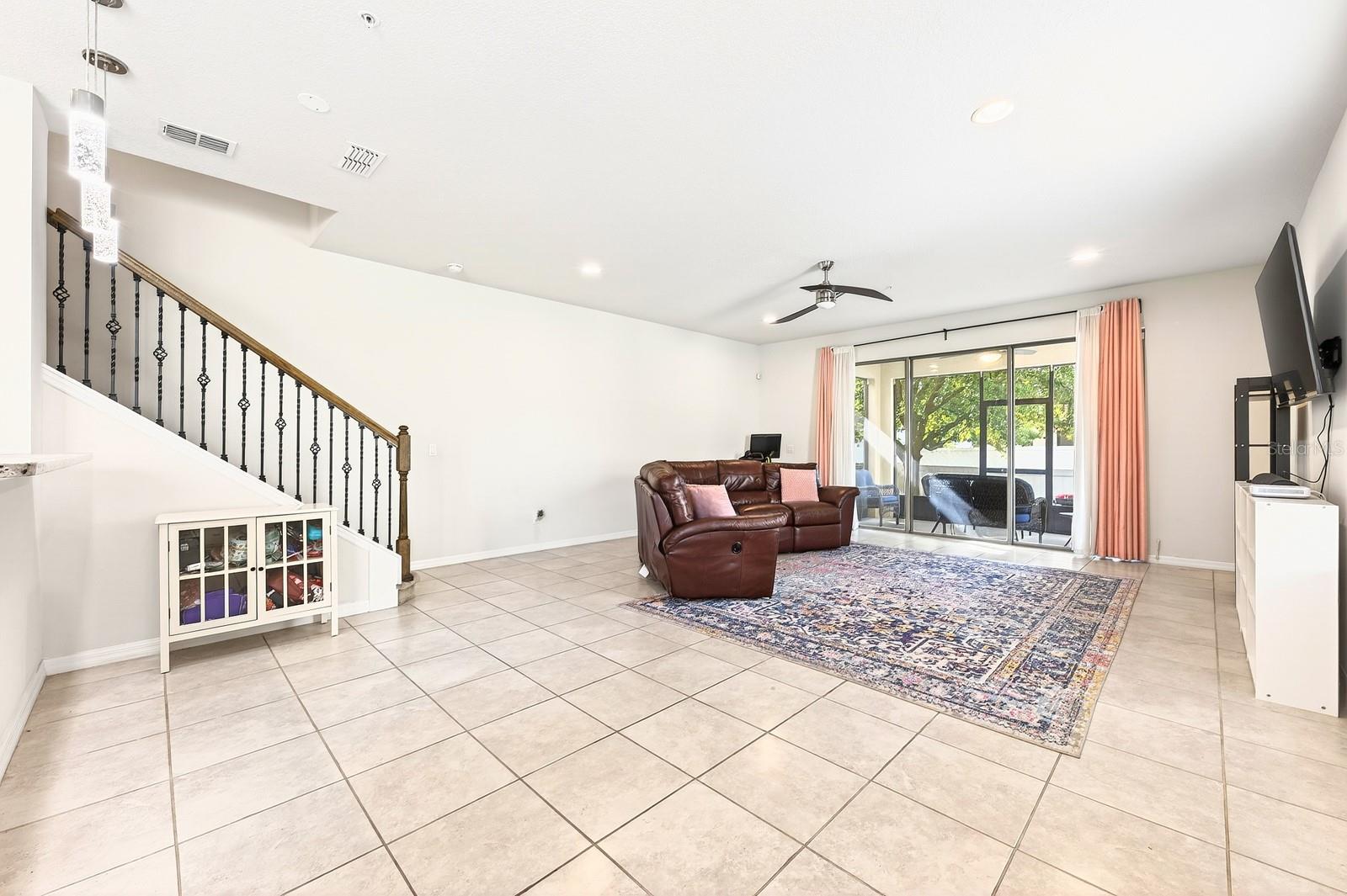 Image 11 of 28 For 1096 Pavia Drive