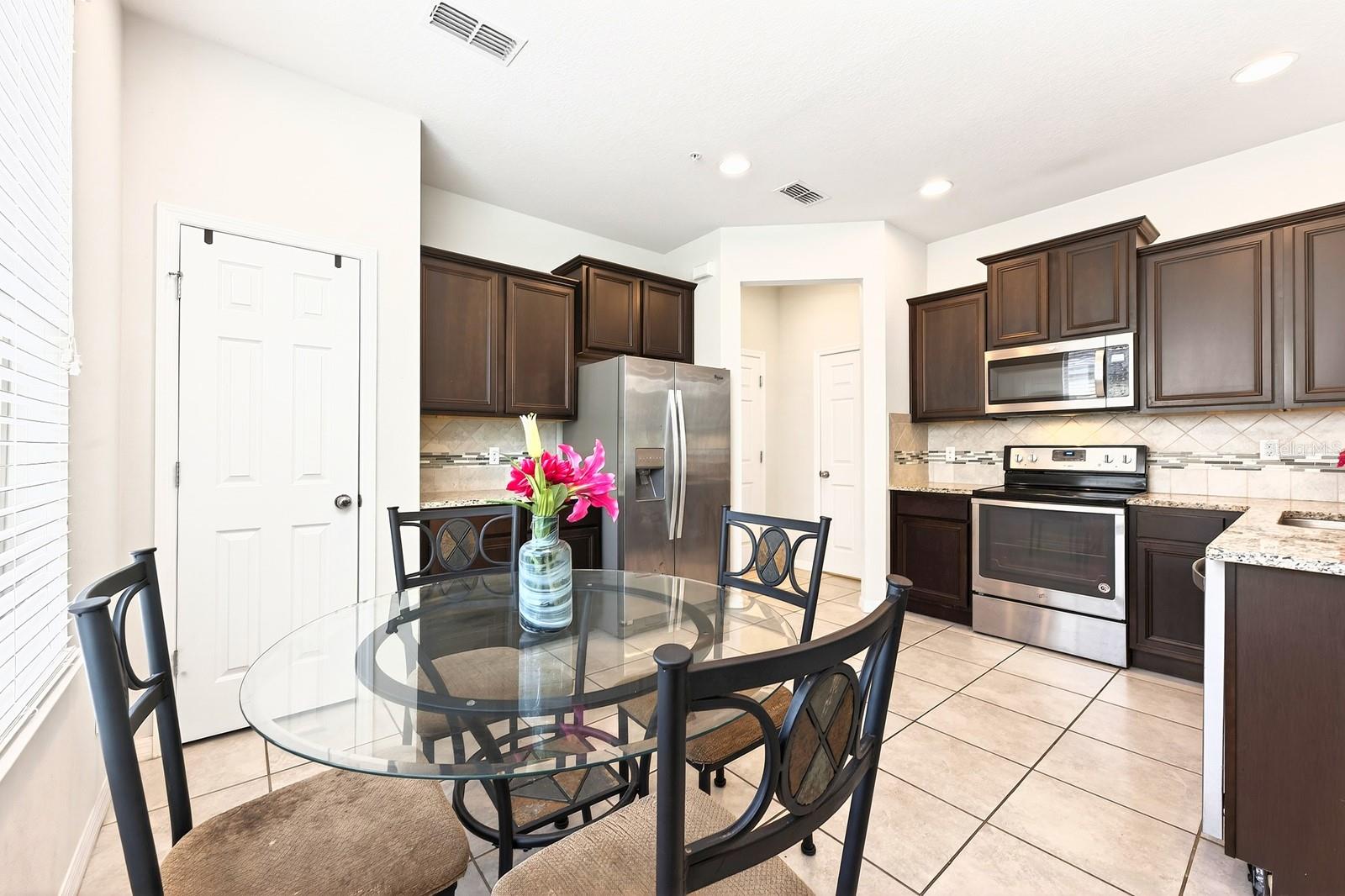 Image 4 of 28 For 1096 Pavia Drive