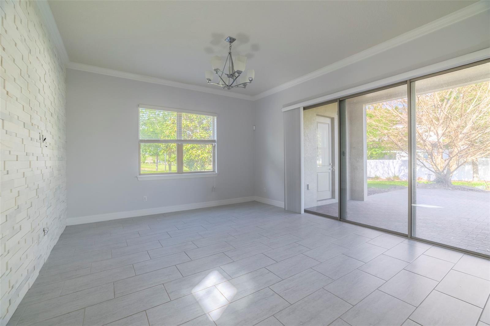 Image 17 of 44 For 10950 Citron Oaks Drive