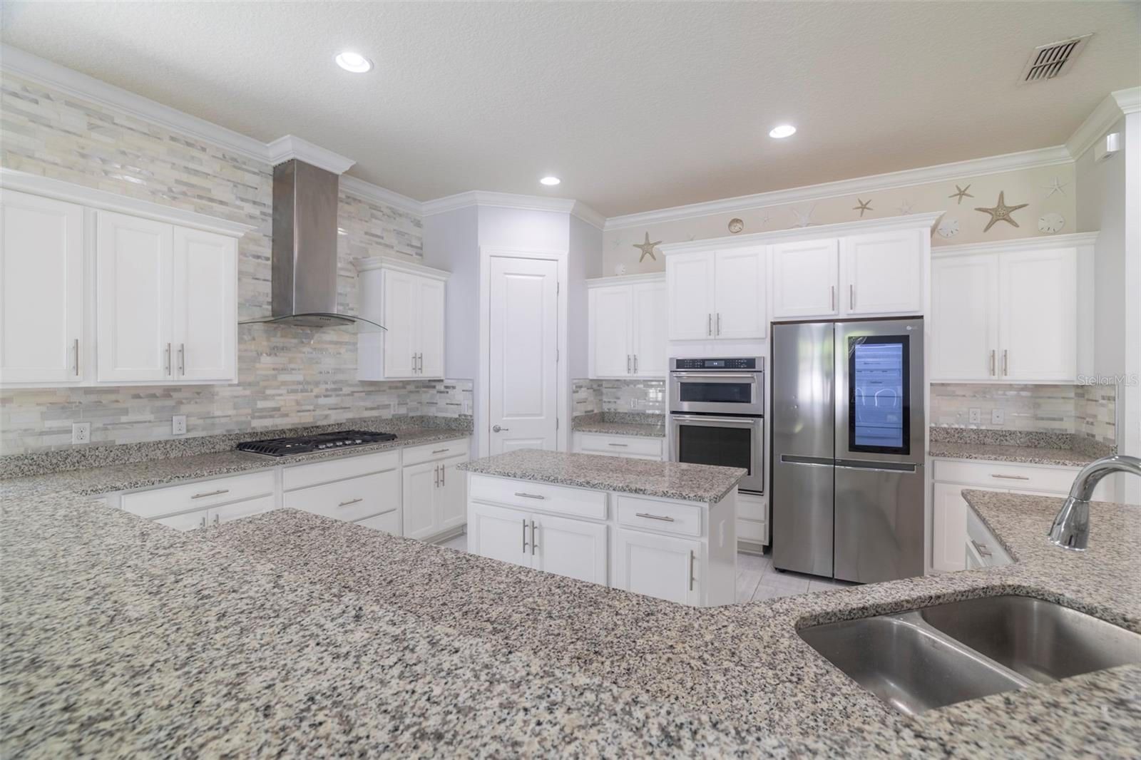 Image 21 of 44 For 10950 Citron Oaks Drive