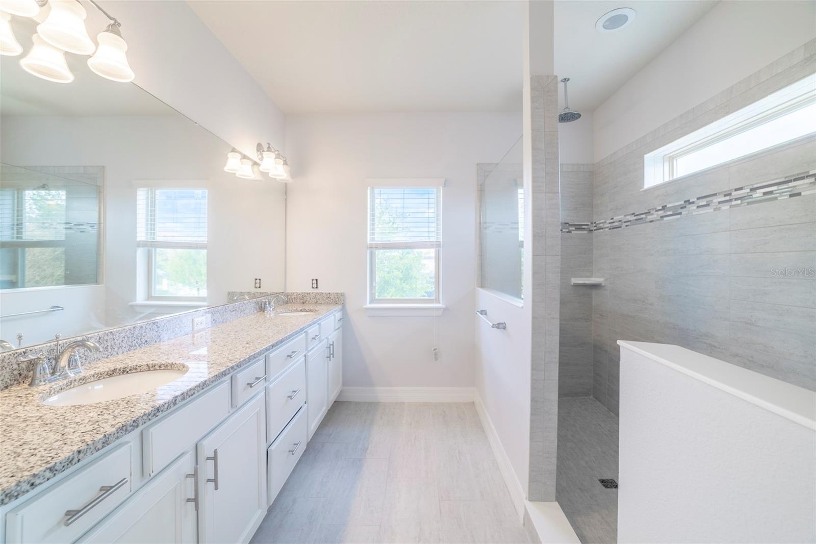 Image 29 of 44 For 10950 Citron Oaks Drive