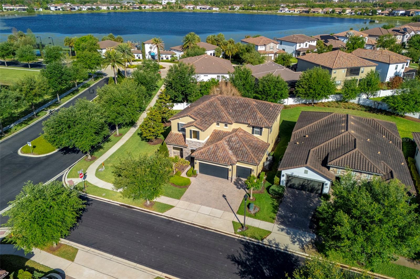 Image 3 of 44 For 10950 Citron Oaks Drive