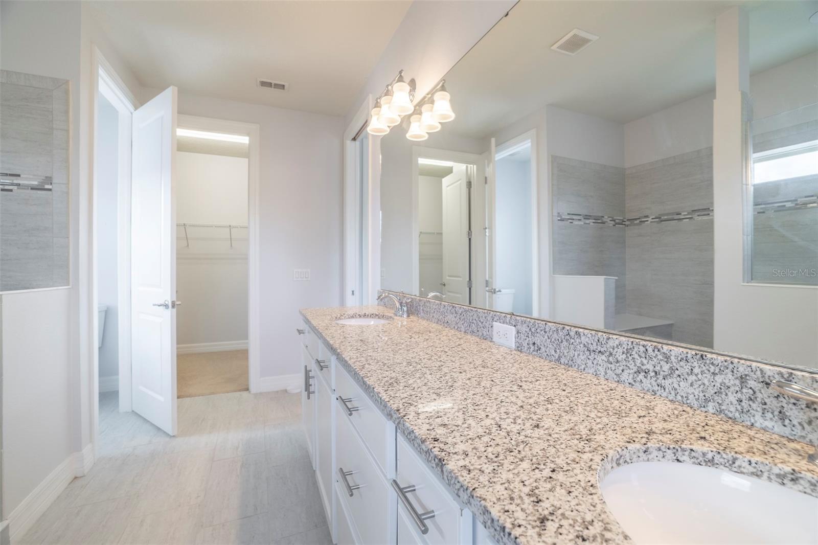 Image 30 of 44 For 10950 Citron Oaks Drive