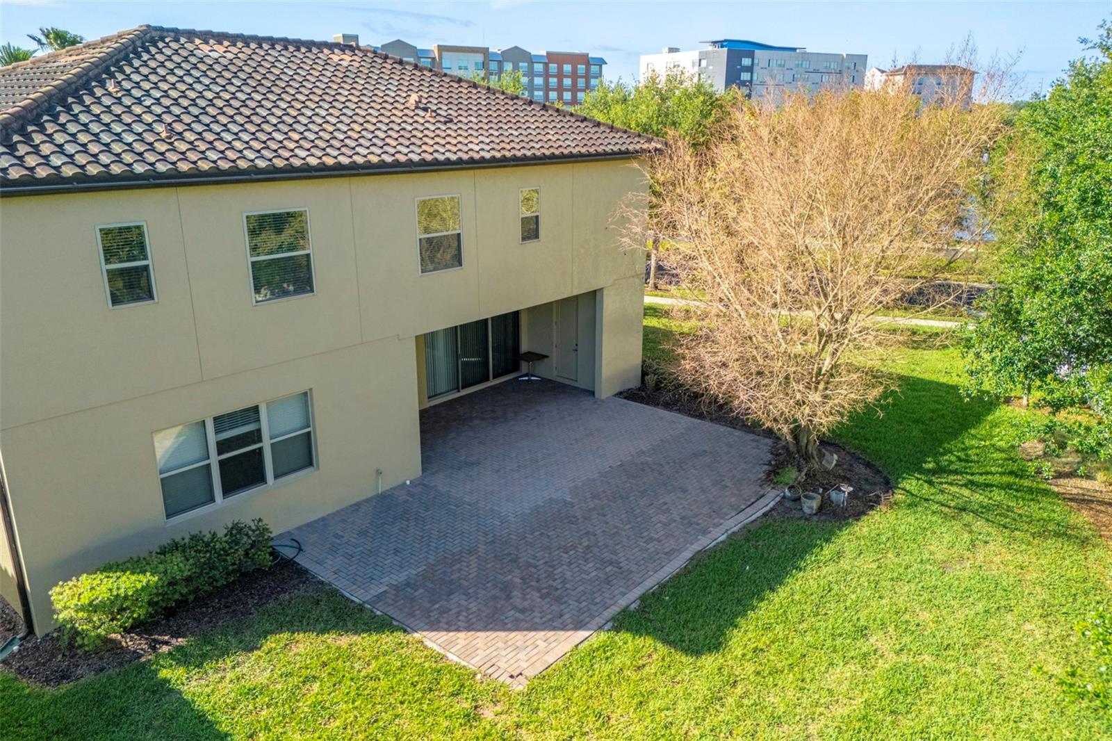 Image 5 of 44 For 10950 Citron Oaks Drive