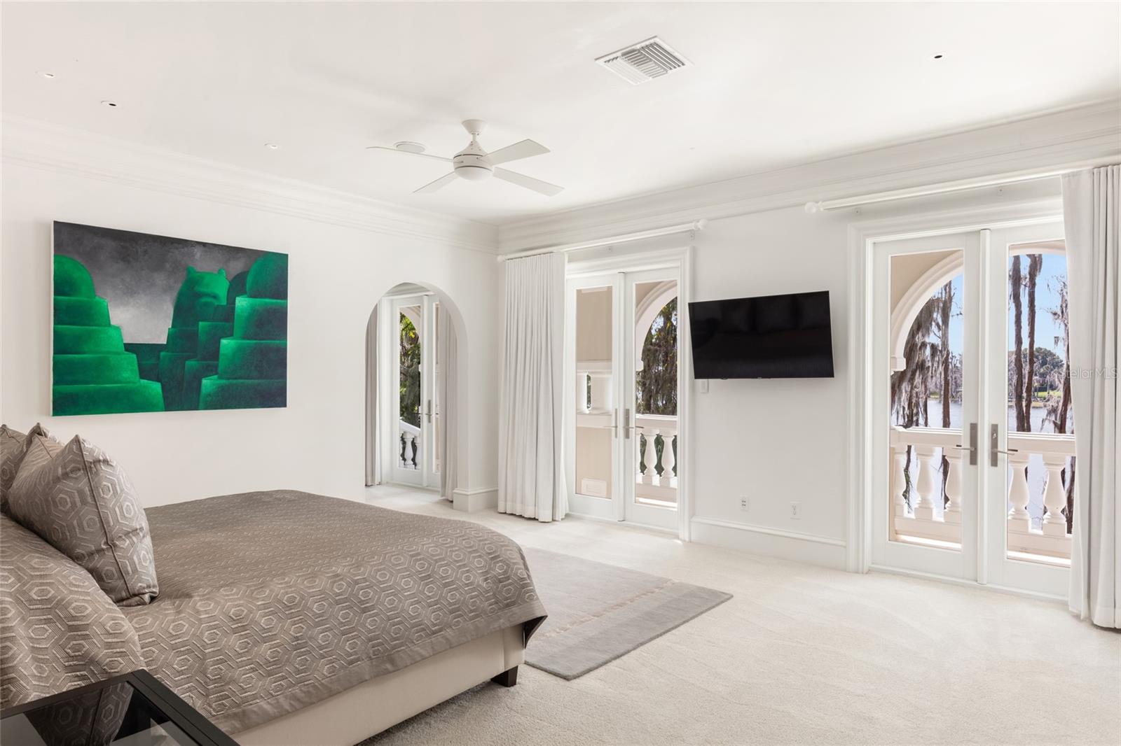 Image 15 of 68 For 12488 Park Avenue