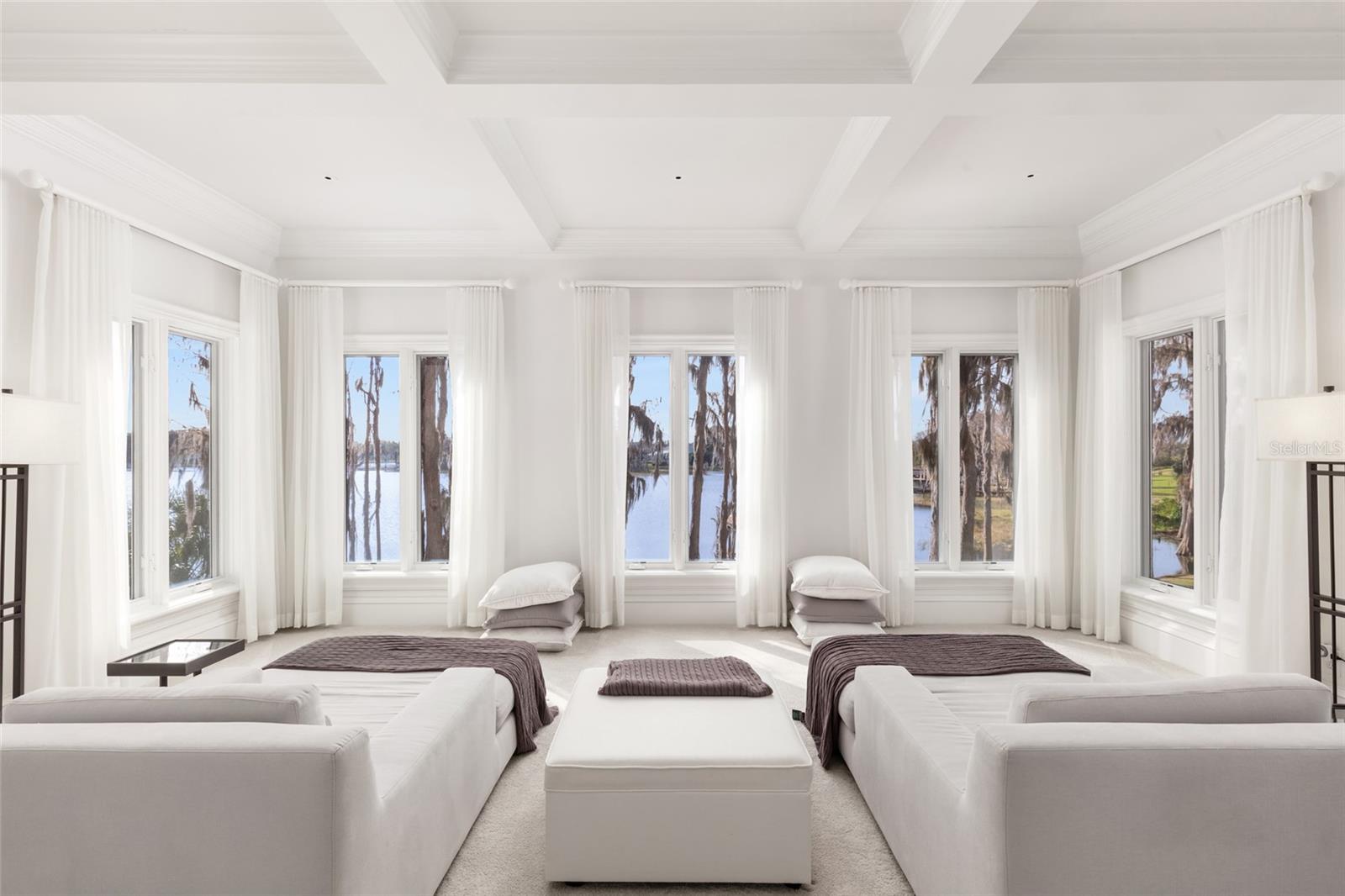 Image 18 of 68 For 12488 Park Avenue