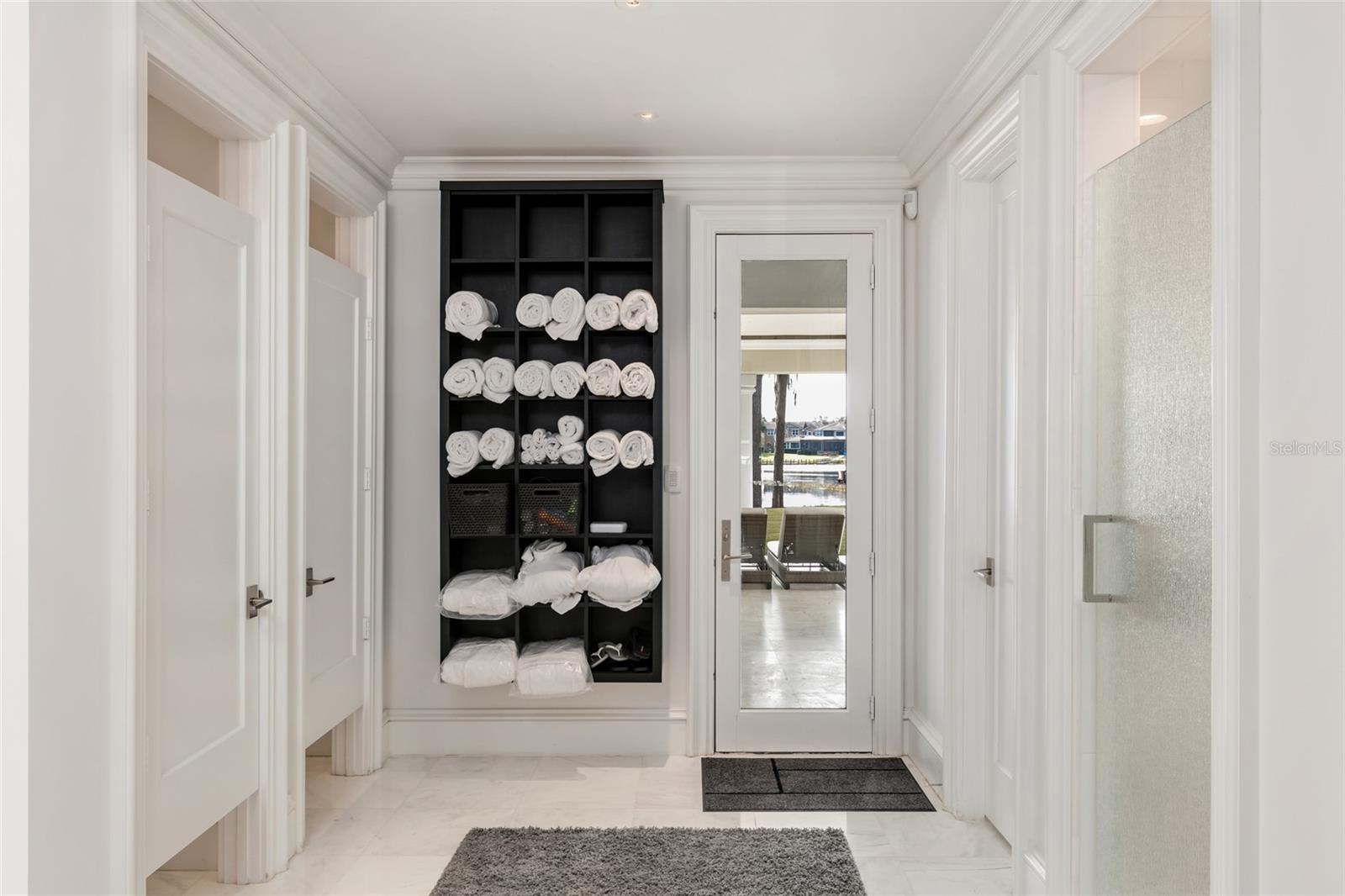 Image 24 of 68 For 12488 Park Avenue