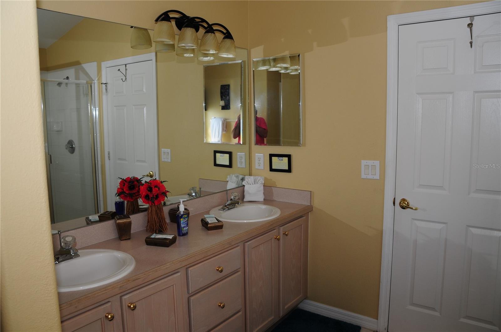 Image 41 of 56 For 8015 Indian Creek Boulevard