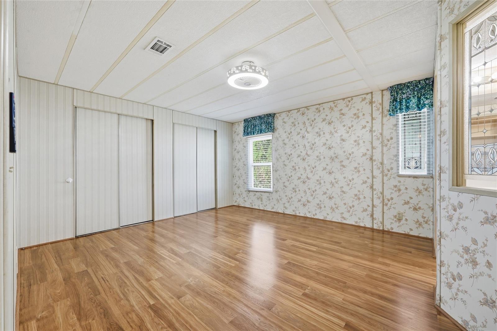 Image 11 of 31 For 401 Tivoli Park Drive