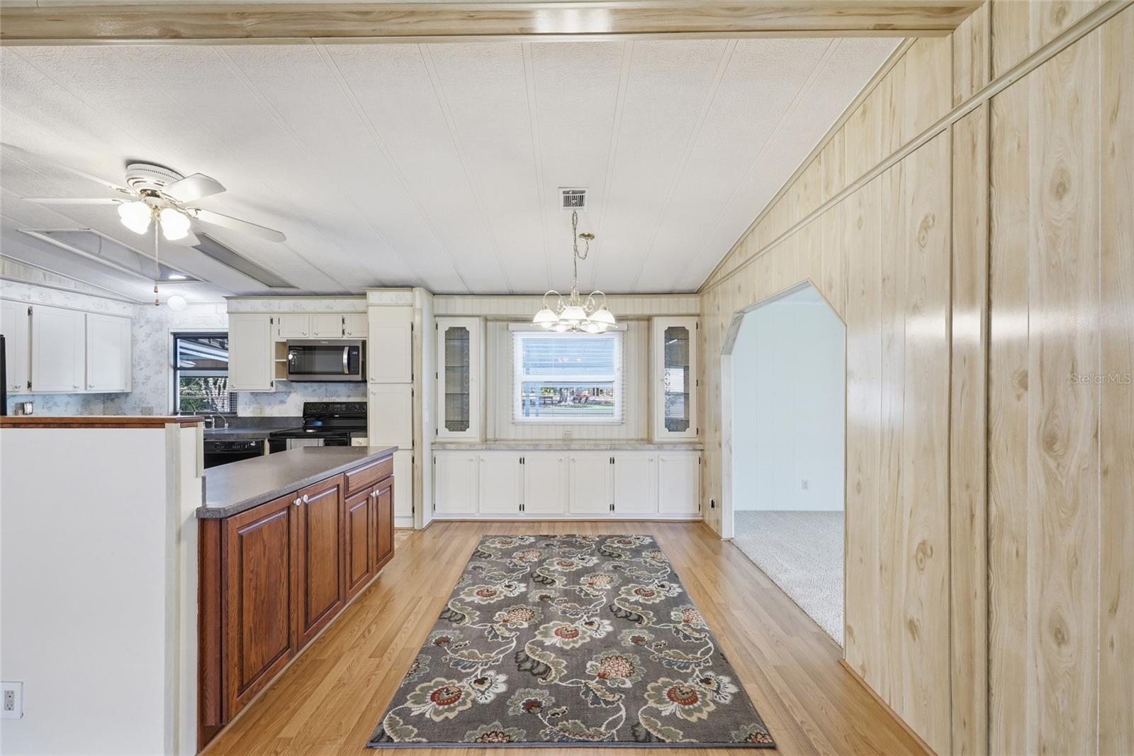 Image 9 of 31 For 401 Tivoli Park Drive