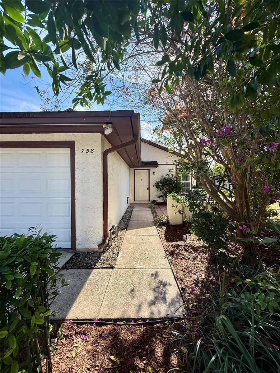 Image 3 of 52 For 758 Warrenton Road