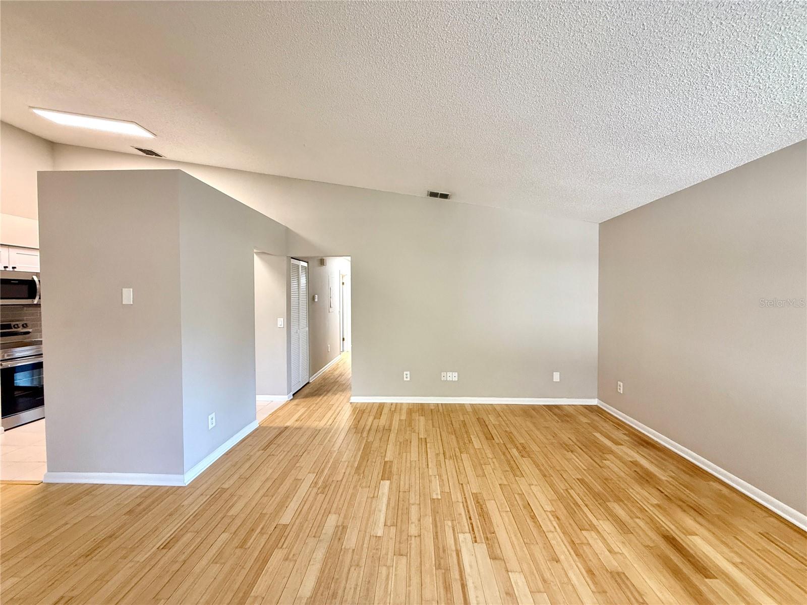 Image 6 of 52 For 758 Warrenton Road