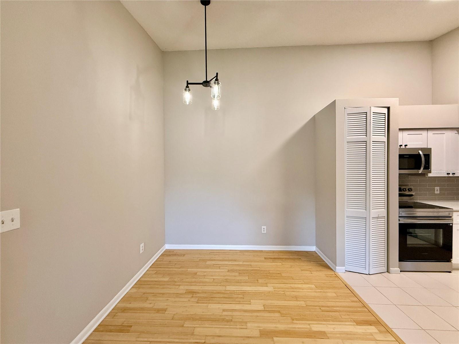 Image 9 of 52 For 758 Warrenton Road