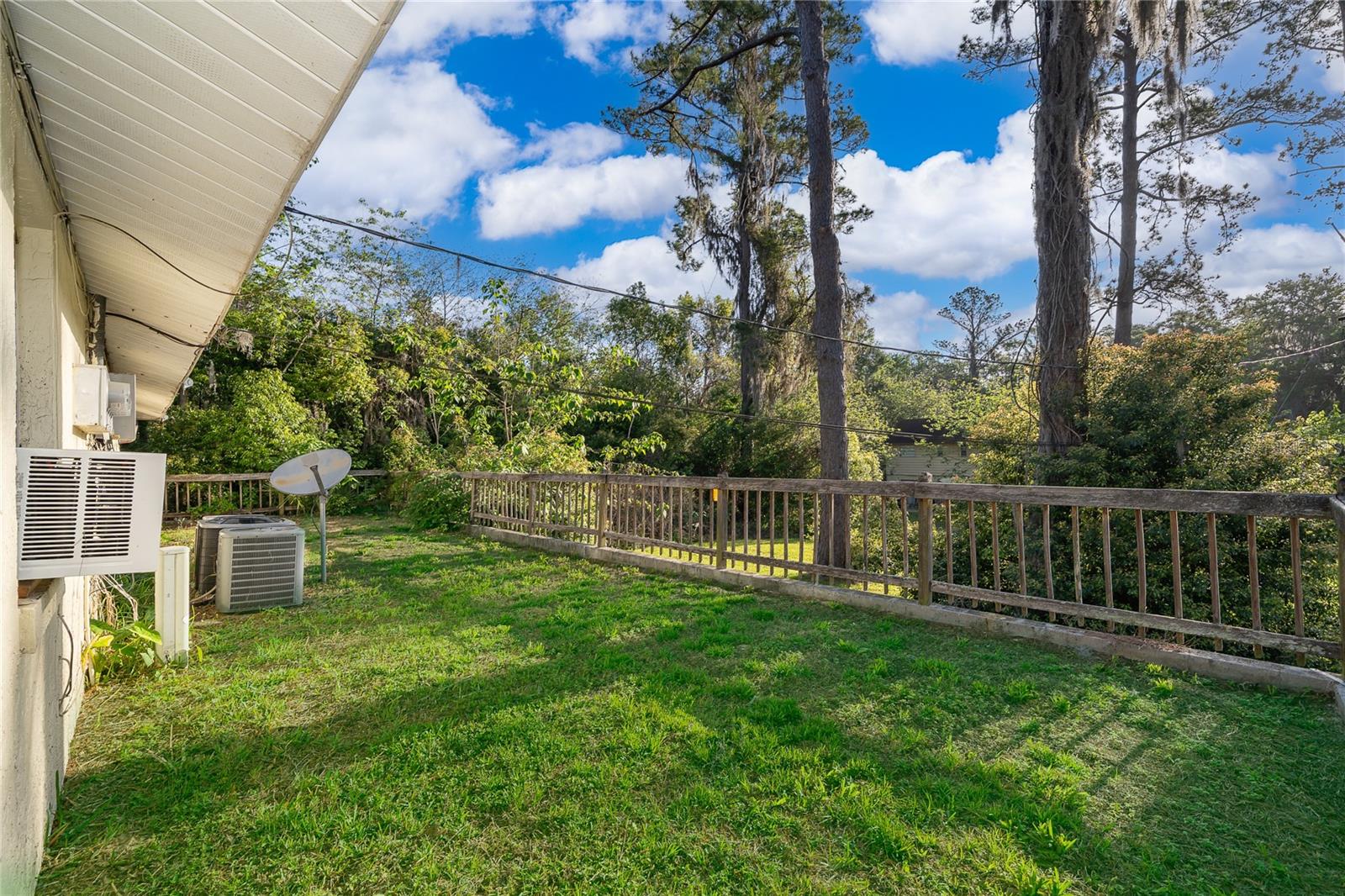 Image 24 of 27 For 11551 57th Court