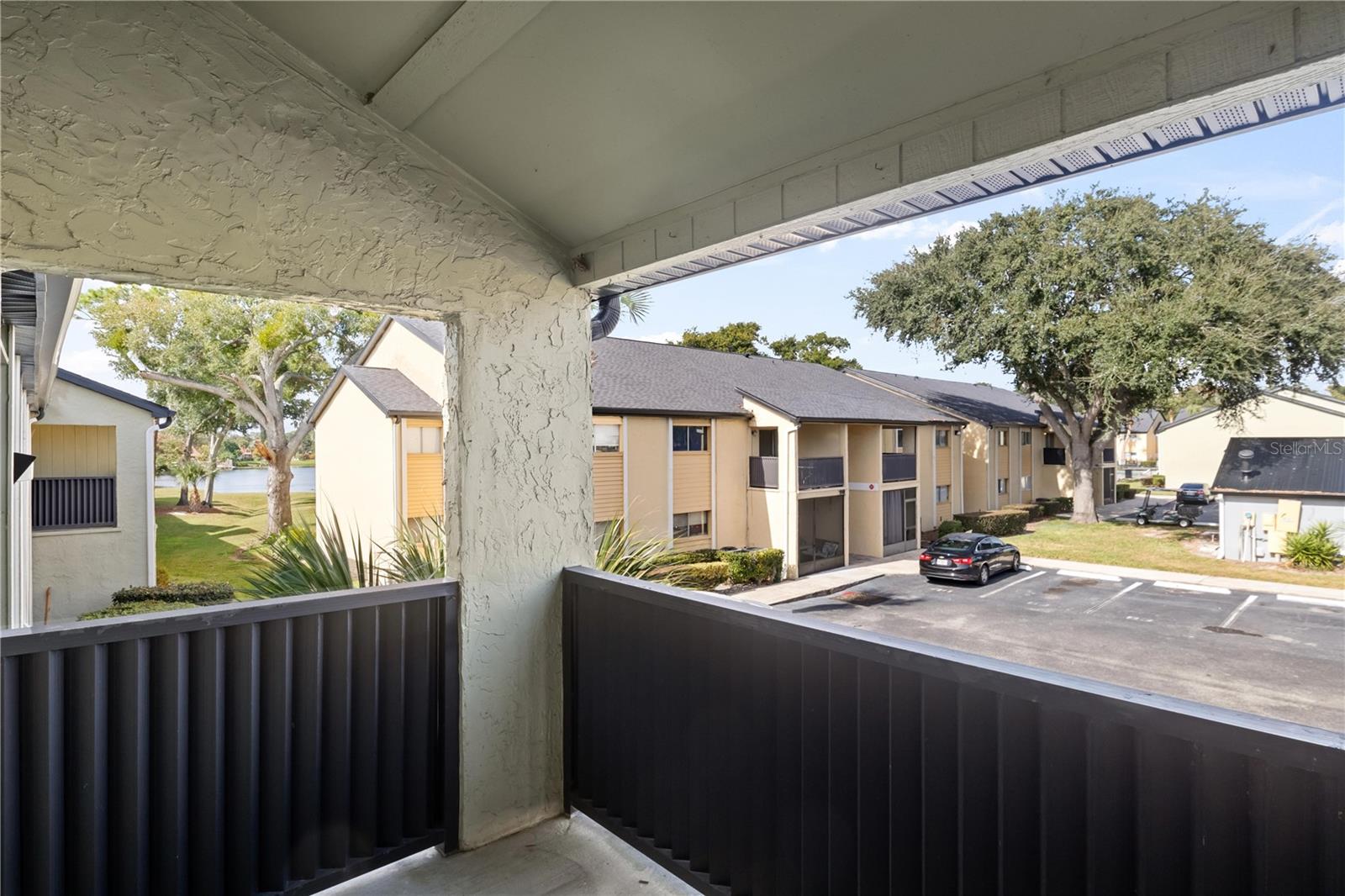 Image 10 of 26 For 920 Lake Destiny Road F